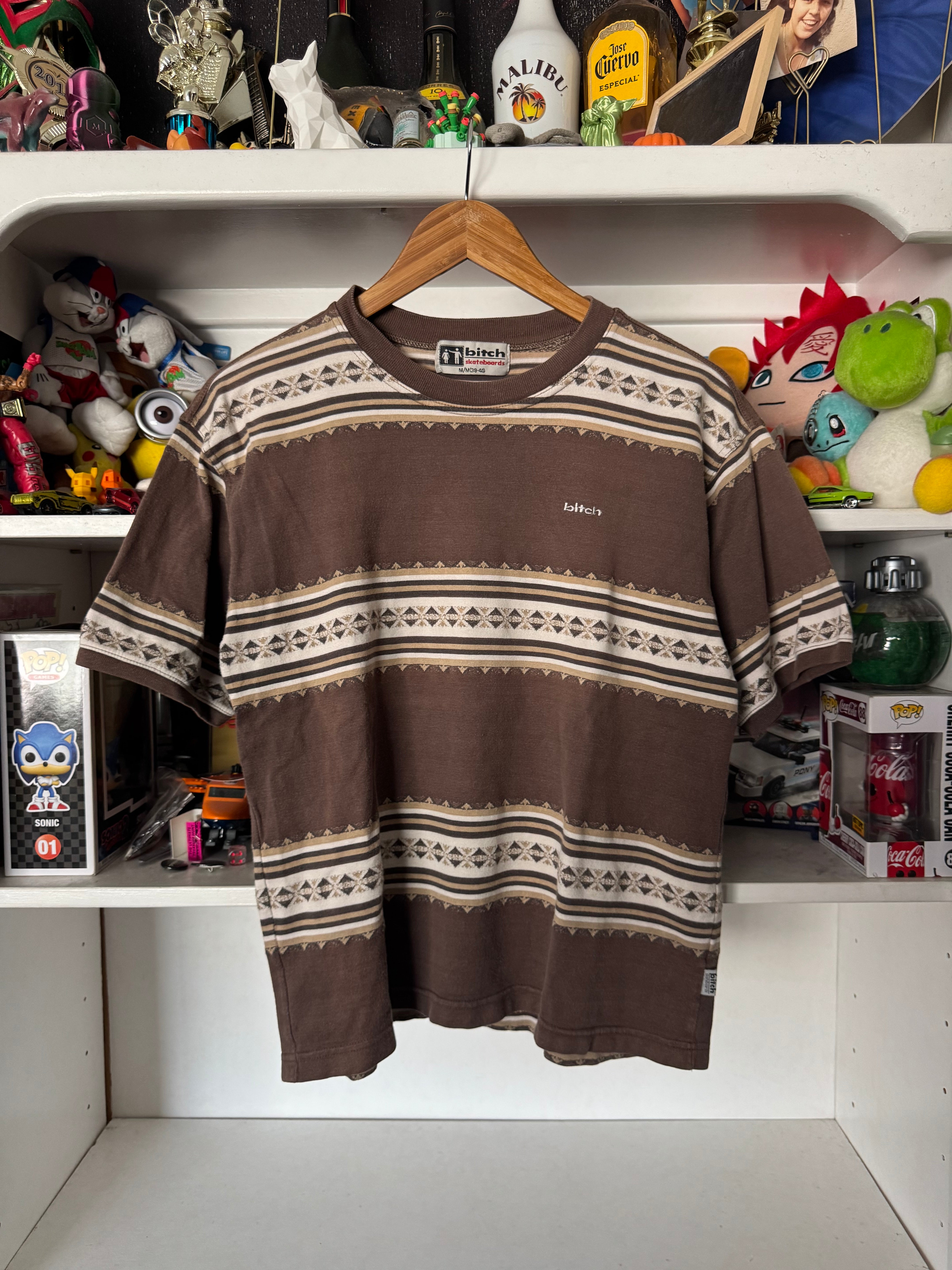 90s Bitch Skateboard Pattern T-shirt – ONENOVNTG