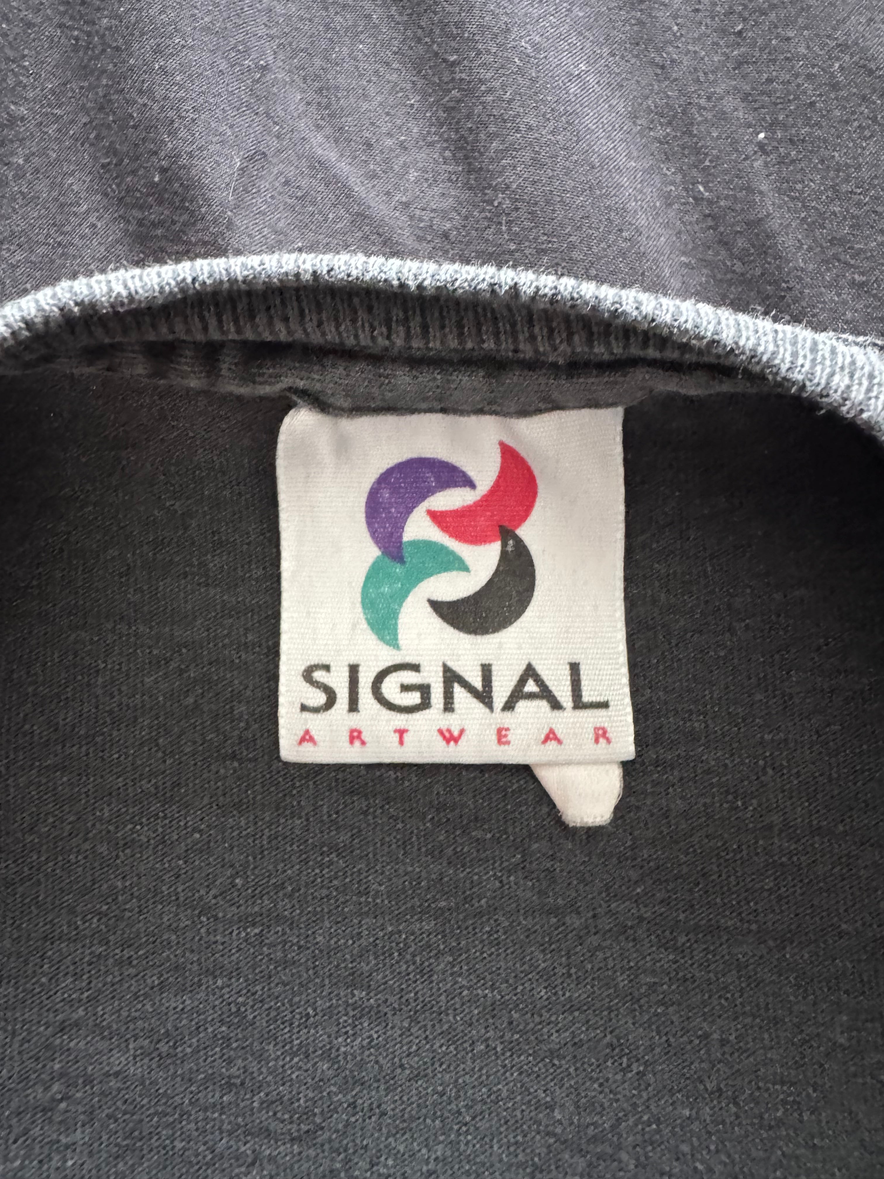 Vintage Taz Signal Art Wear T-Shirt