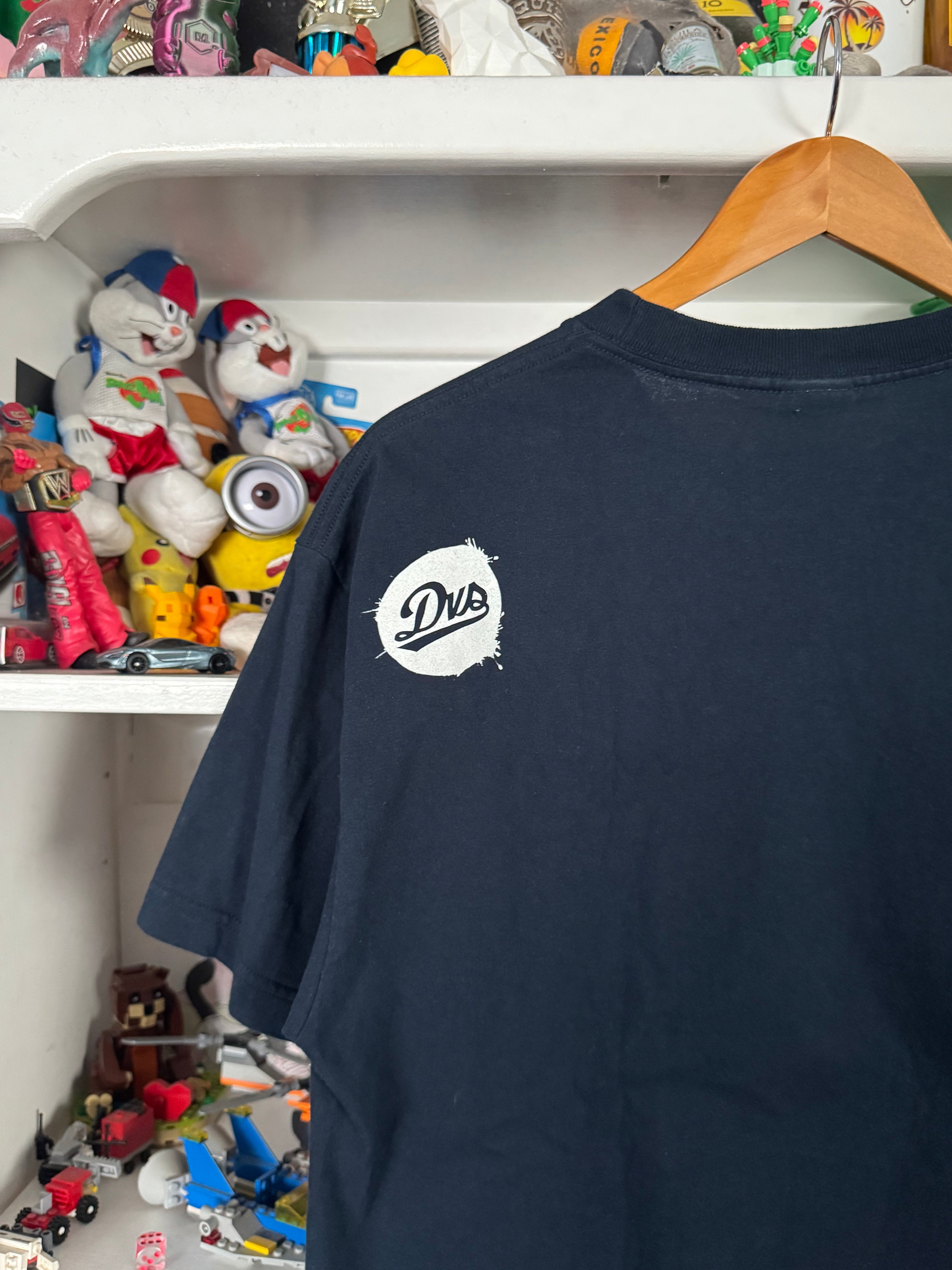 2000s DVS SKATE SHOE T-shirt
